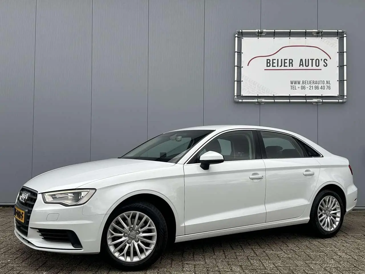 Photo 1 : Audi A3 2015 Petrol