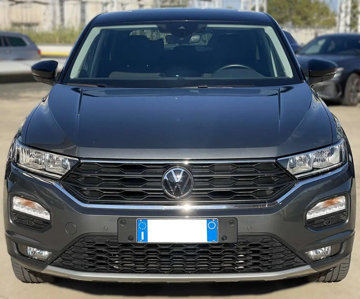 Photo 1 : Volkswagen T-roc 2021 Essence