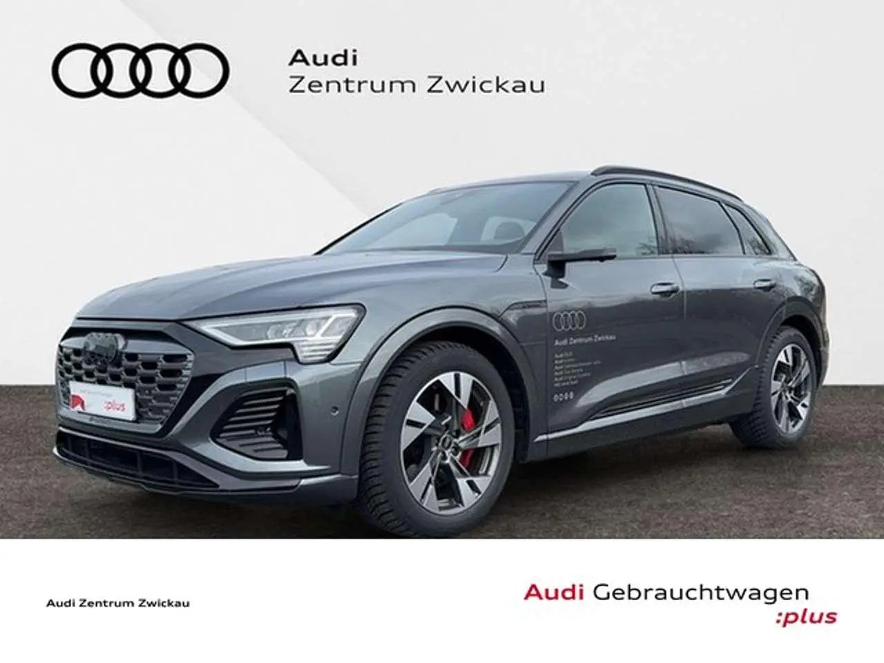 Photo 1 : Audi Q8 2023 Electric