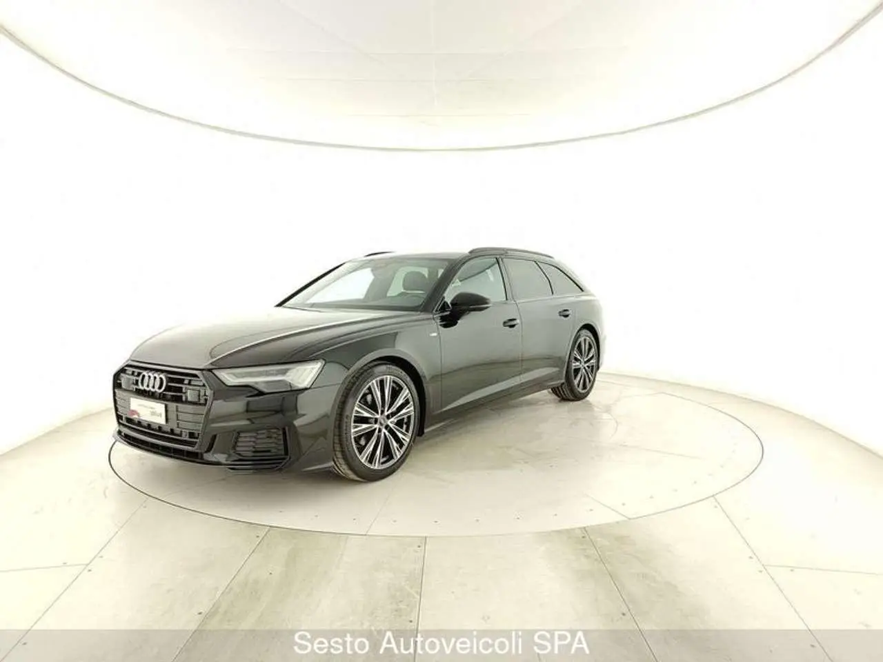 Photo 1 : Audi A6 2024 Hybrid