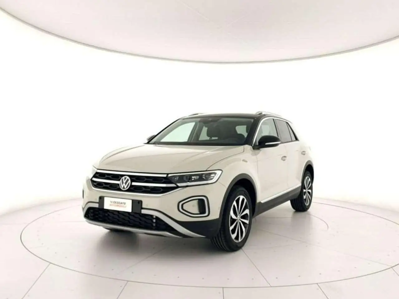 Photo 1 : Volkswagen T-roc 2024 Essence