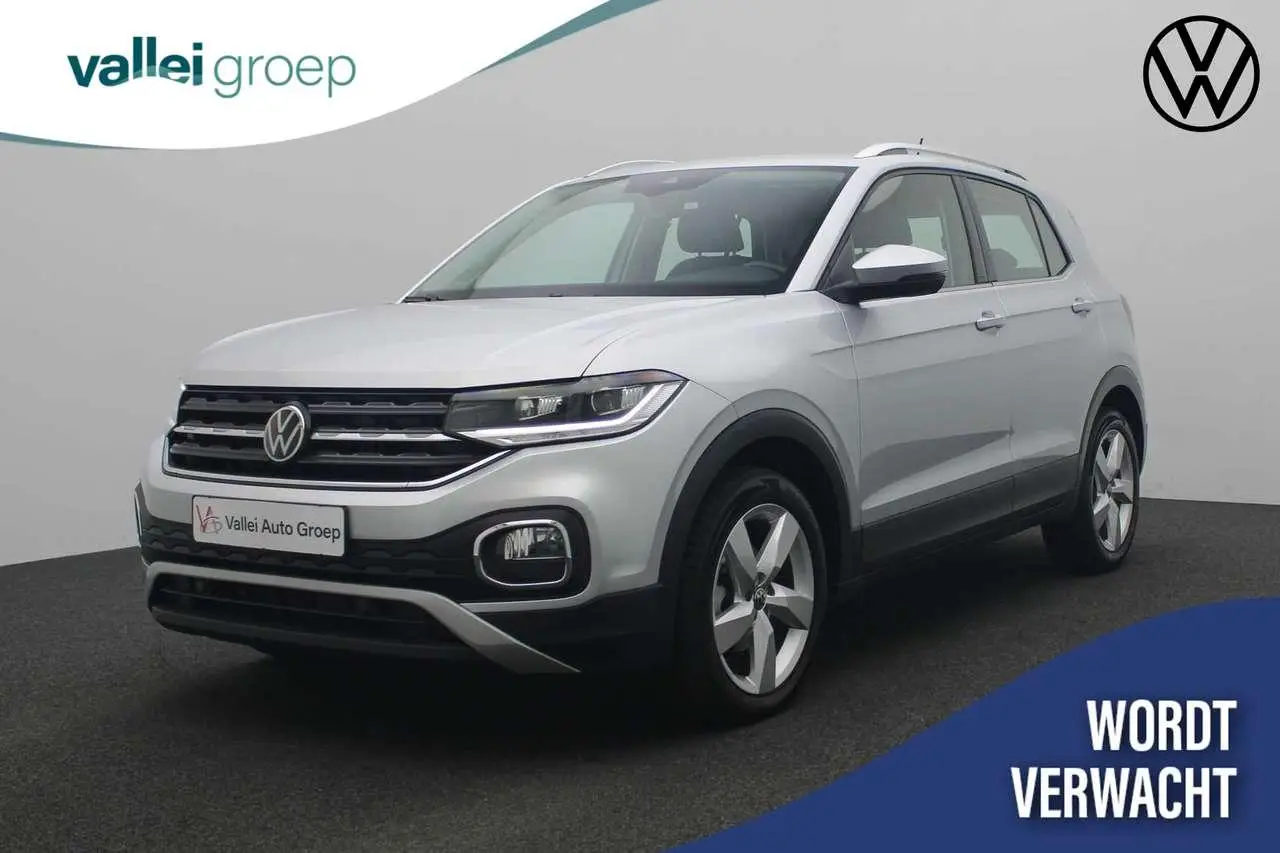 Photo 1 : Volkswagen T-cross 2022 Essence