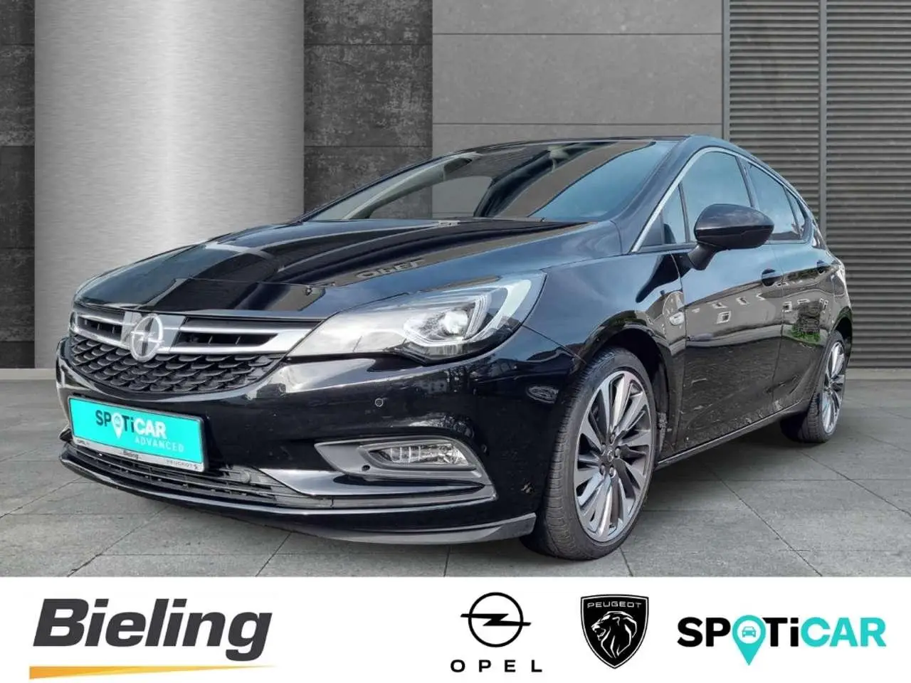 Photo 1 : Opel Astra 2017 Petrol