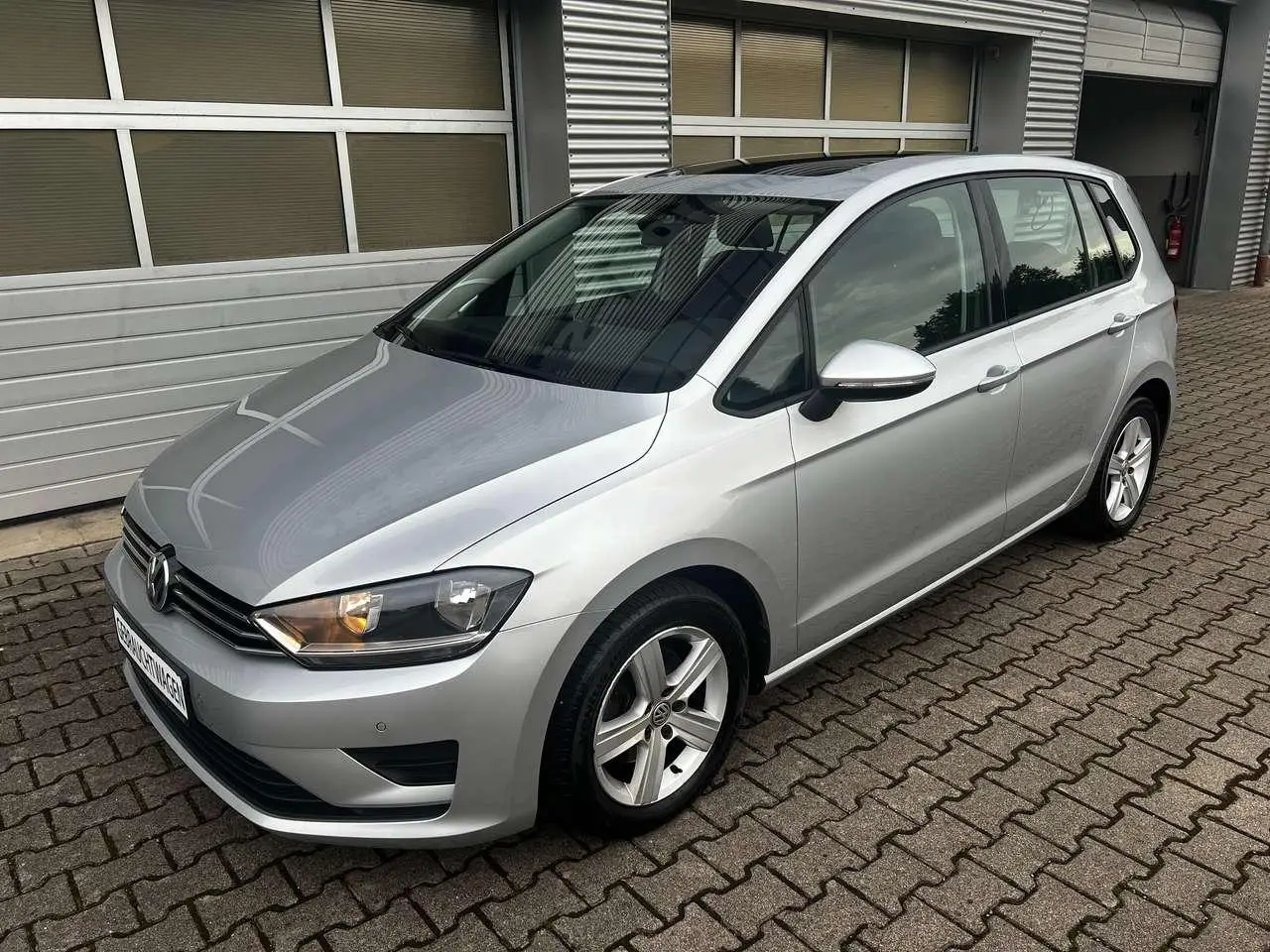 Photo 1 : Volkswagen Golf 2015 Petrol