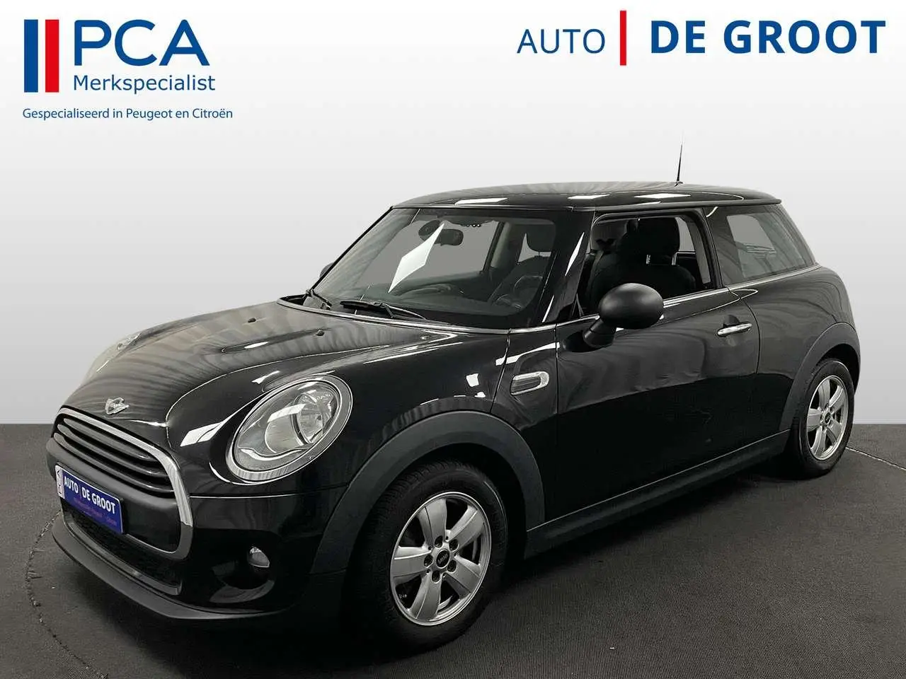 Photo 1 : Mini One 2015 Petrol