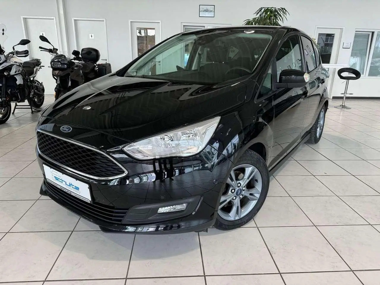 Photo 1 : Ford C-max 2019 Essence