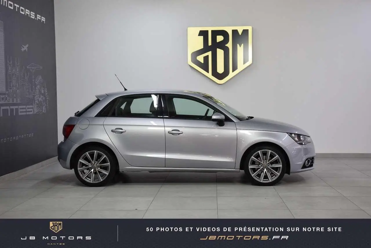 Photo 1 : Audi A1 2014 Diesel