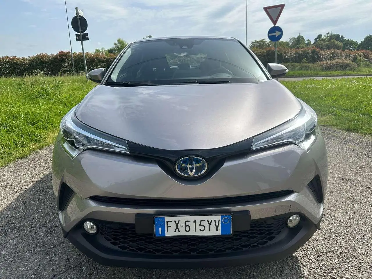 Photo 1 : Toyota C-hr 2019 Hybride