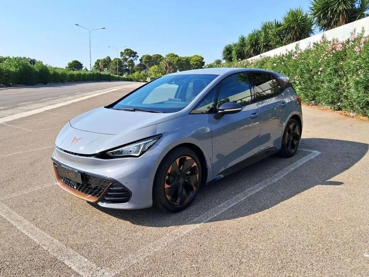 Photo 1 : Cupra Born 2023 Electric