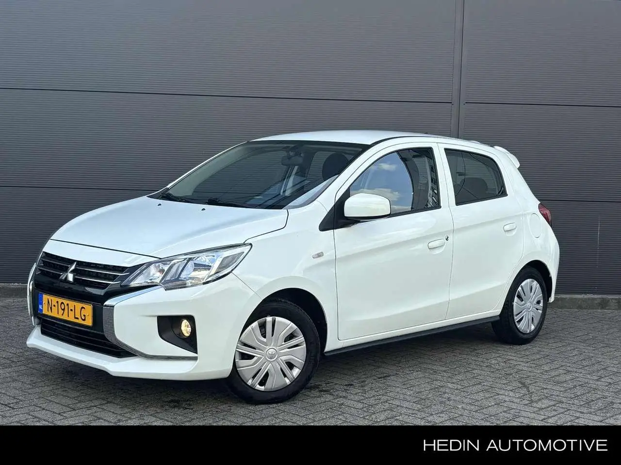 Photo 1 : Mitsubishi Space Star 2021 Petrol