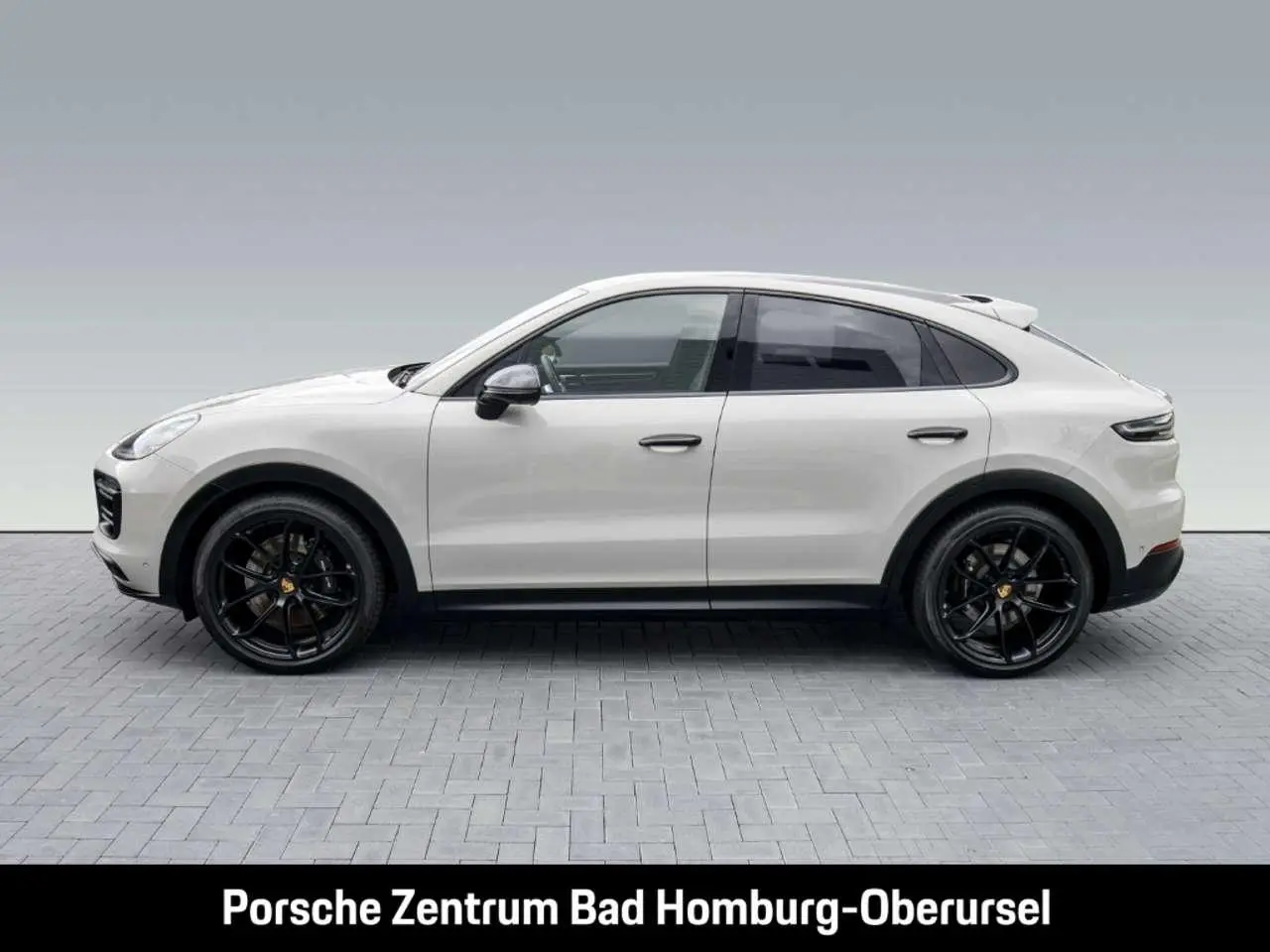 Photo 1 : Porsche Cayenne 2022 Petrol