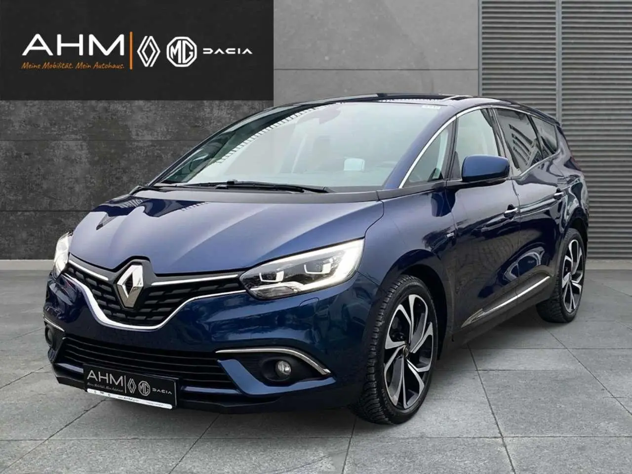 Photo 1 : Renault Scenic 2019 Essence