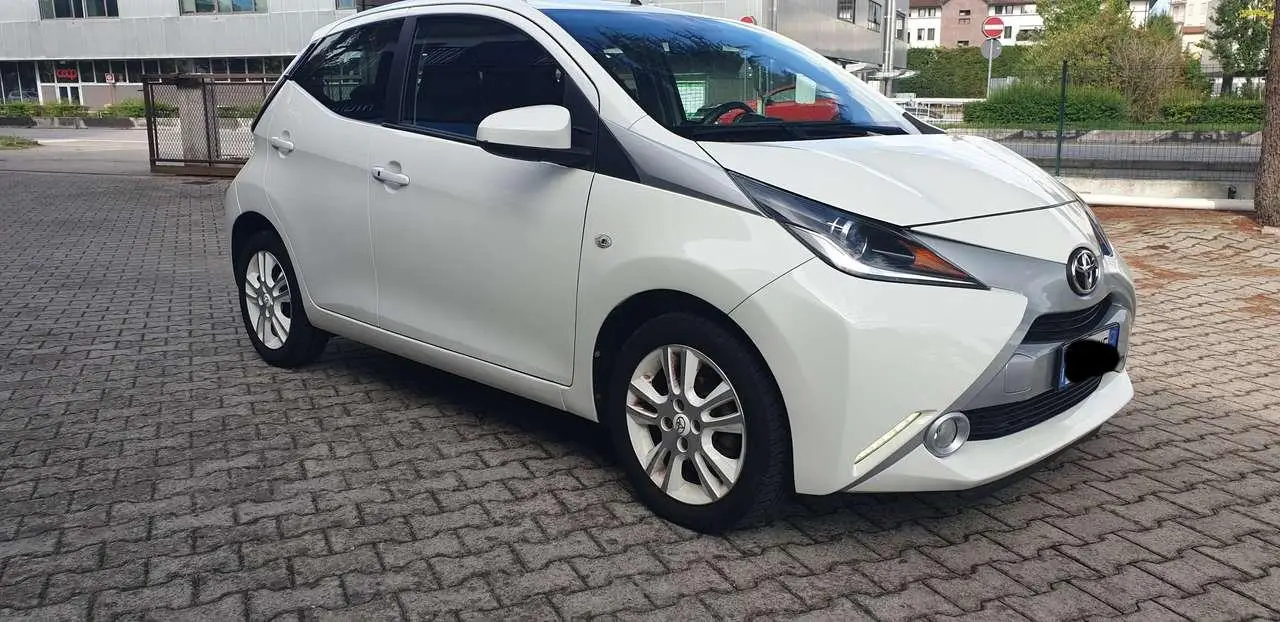 Photo 1 : Toyota Aygo 2016 Essence