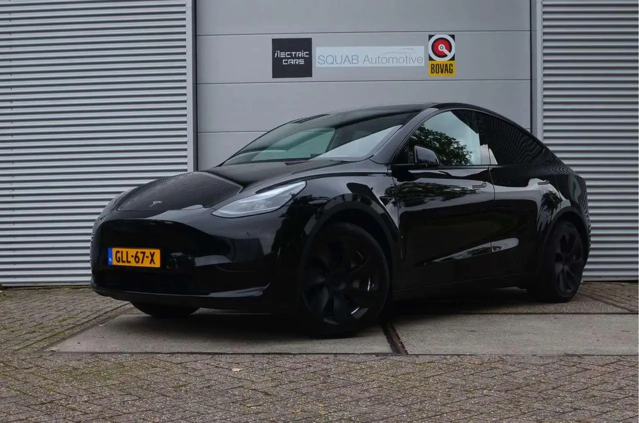 Photo 1 : Tesla Model Y 2023 Électrique