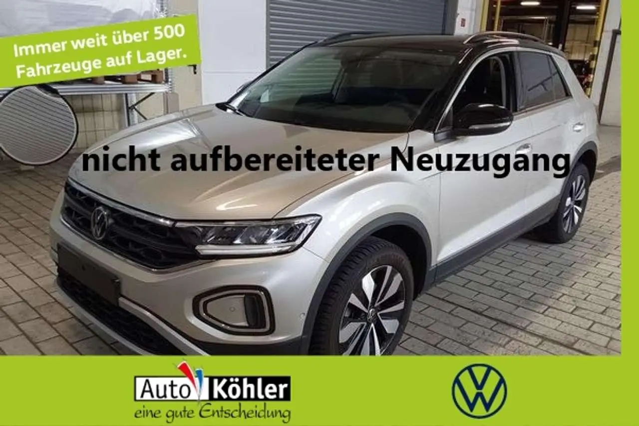 Photo 1 : Volkswagen T-roc 2023 Essence