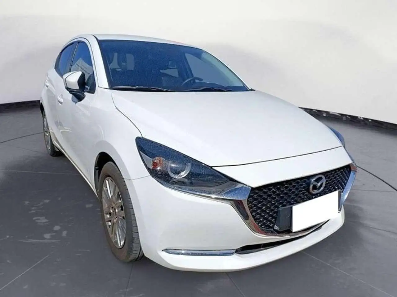 Photo 1 : Mazda 2 2023 Hybrid