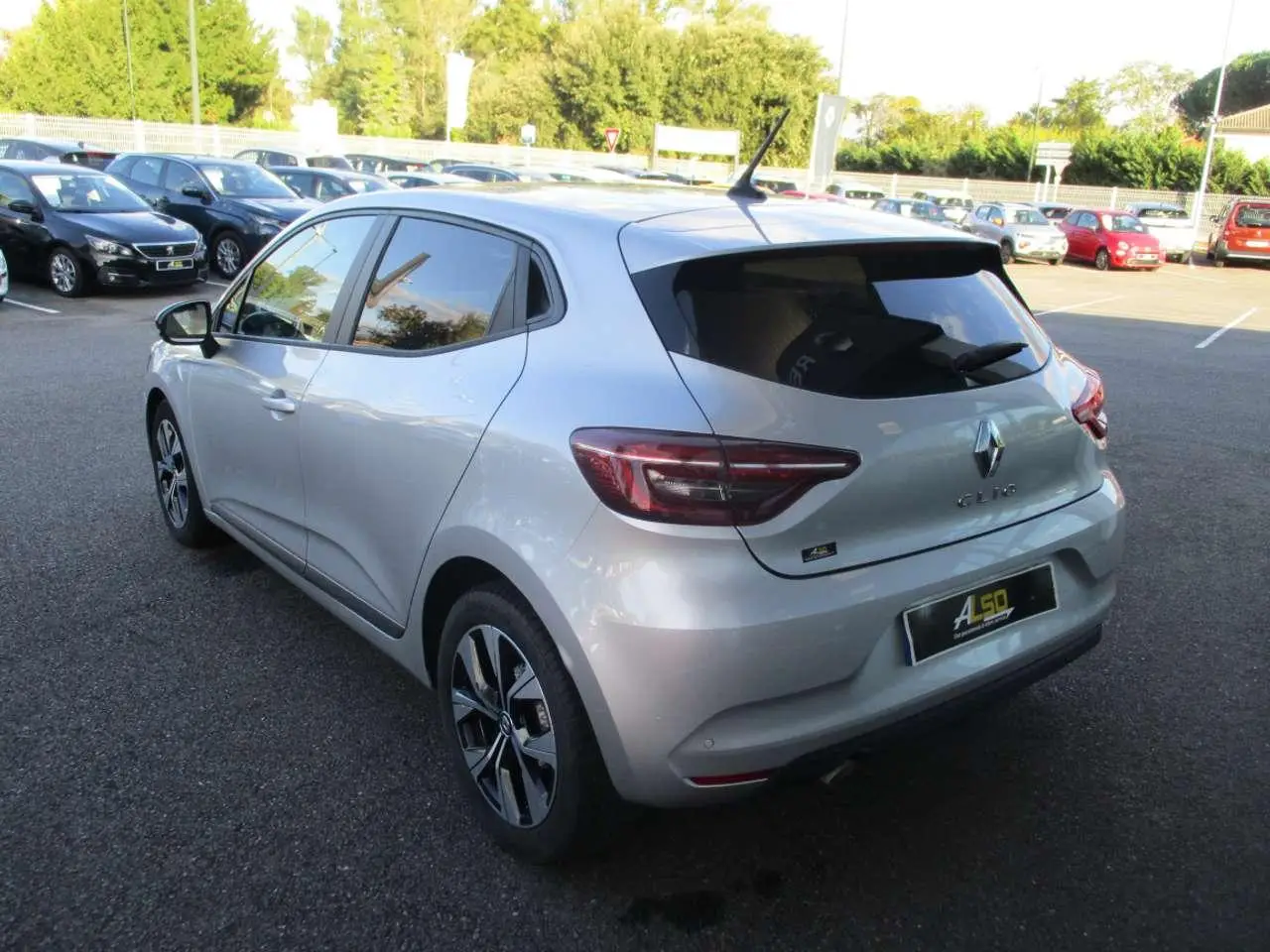 Photo 1 : Renault Clio 2023 Diesel