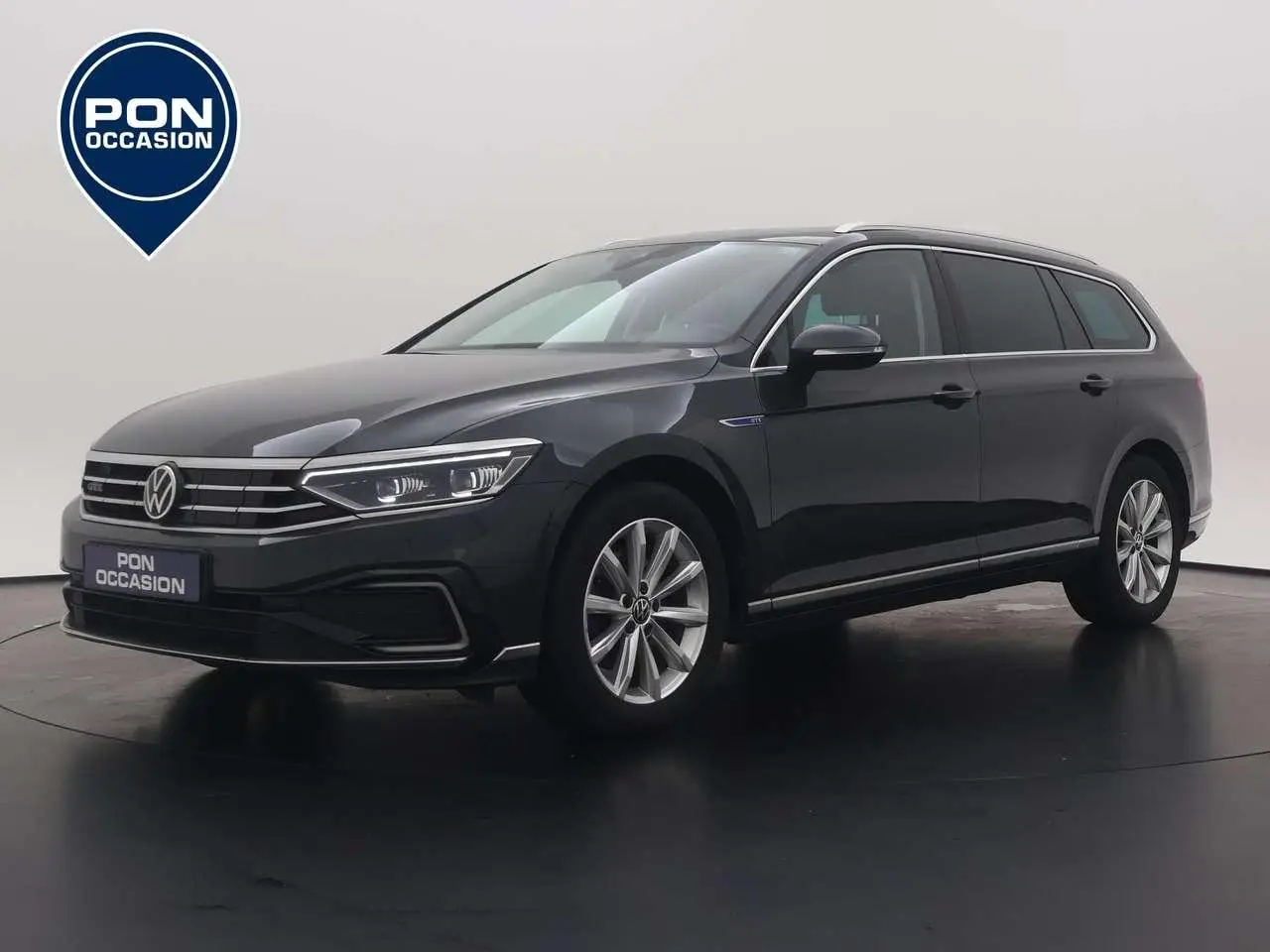 Photo 1 : Volkswagen Passat 2021 Hybride