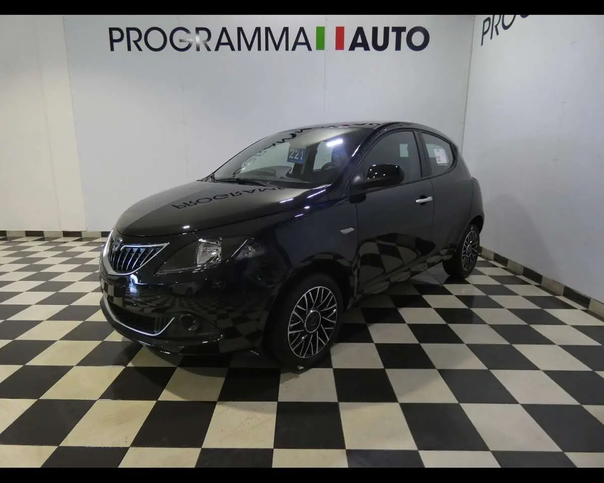 Photo 1 : Lancia Ypsilon 2024 LPG