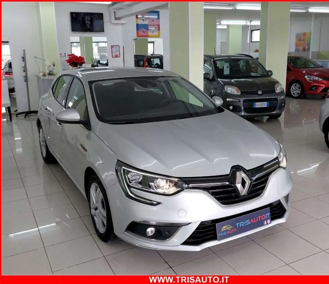 Photo 1 : Renault Megane 2020 Diesel