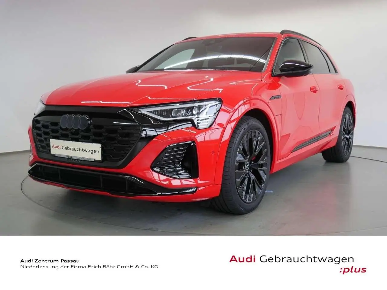 Photo 1 : Audi Q8 2023 Électrique