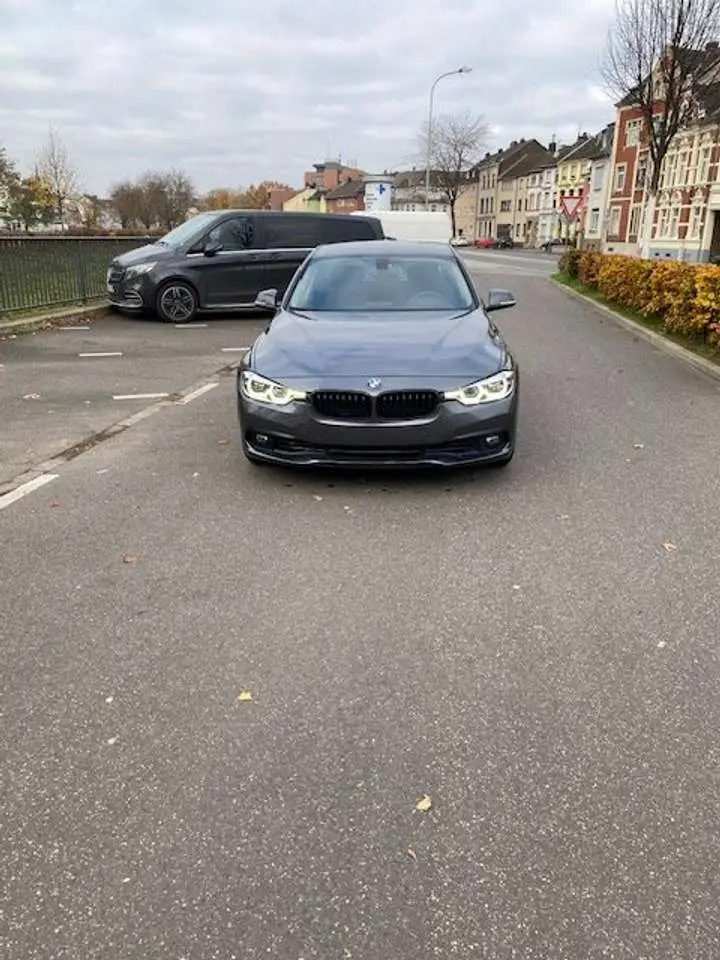 Photo 1 : Bmw Serie 3 2018 Diesel