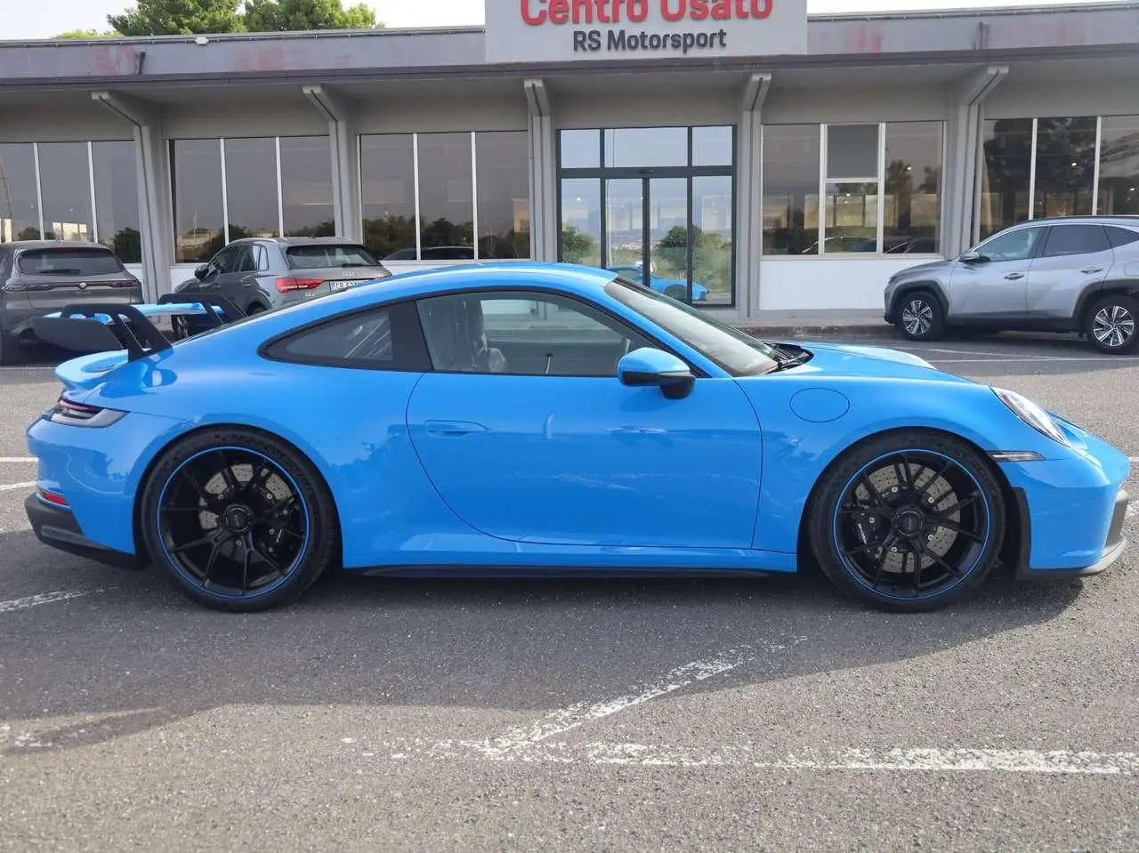 Photo 1 : Porsche 992 2023 Essence