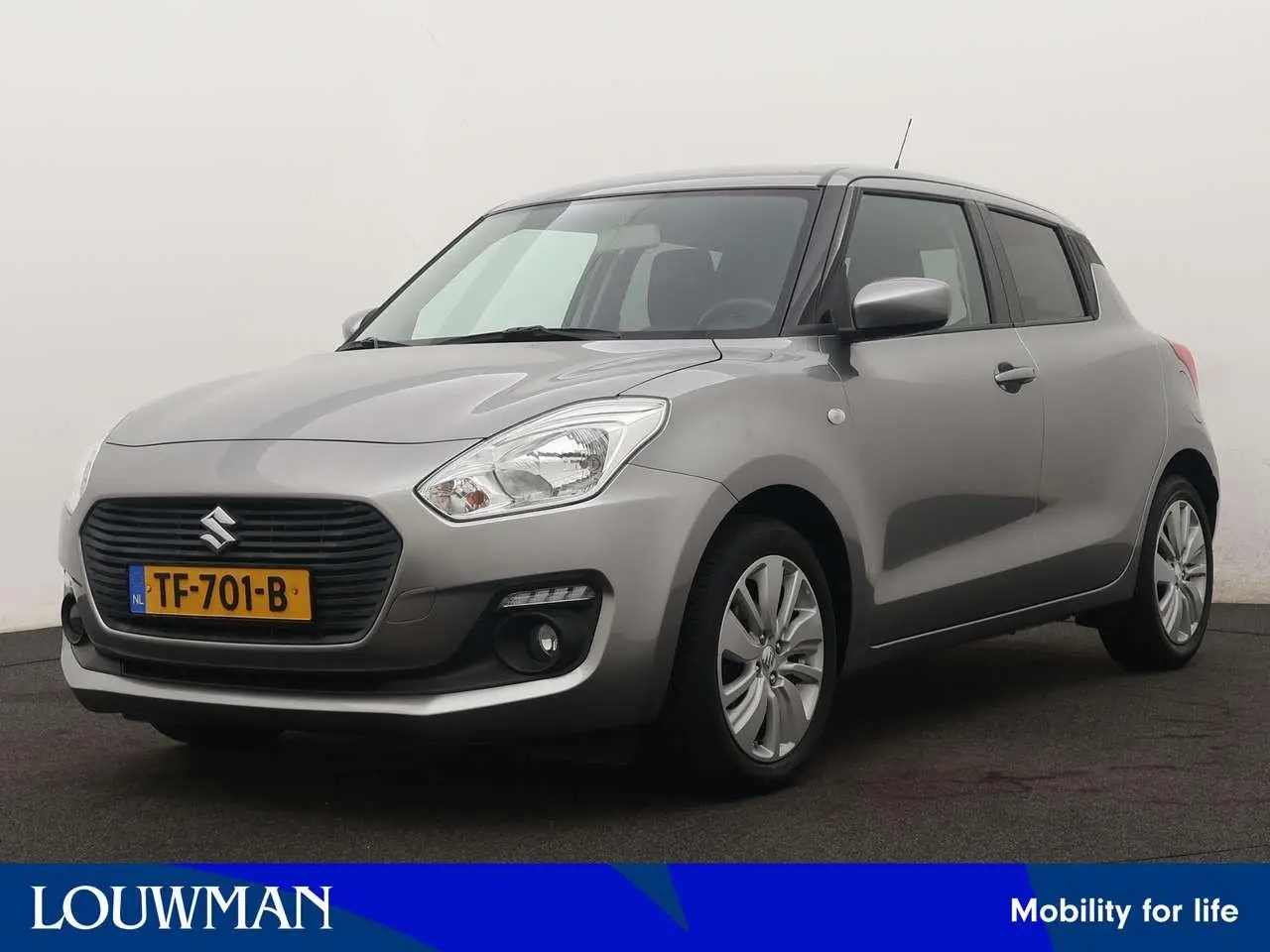 Photo 1 : Suzuki Swift 2018 Petrol