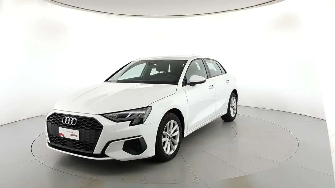 Photo 1 : Audi A3 2021 Petrol