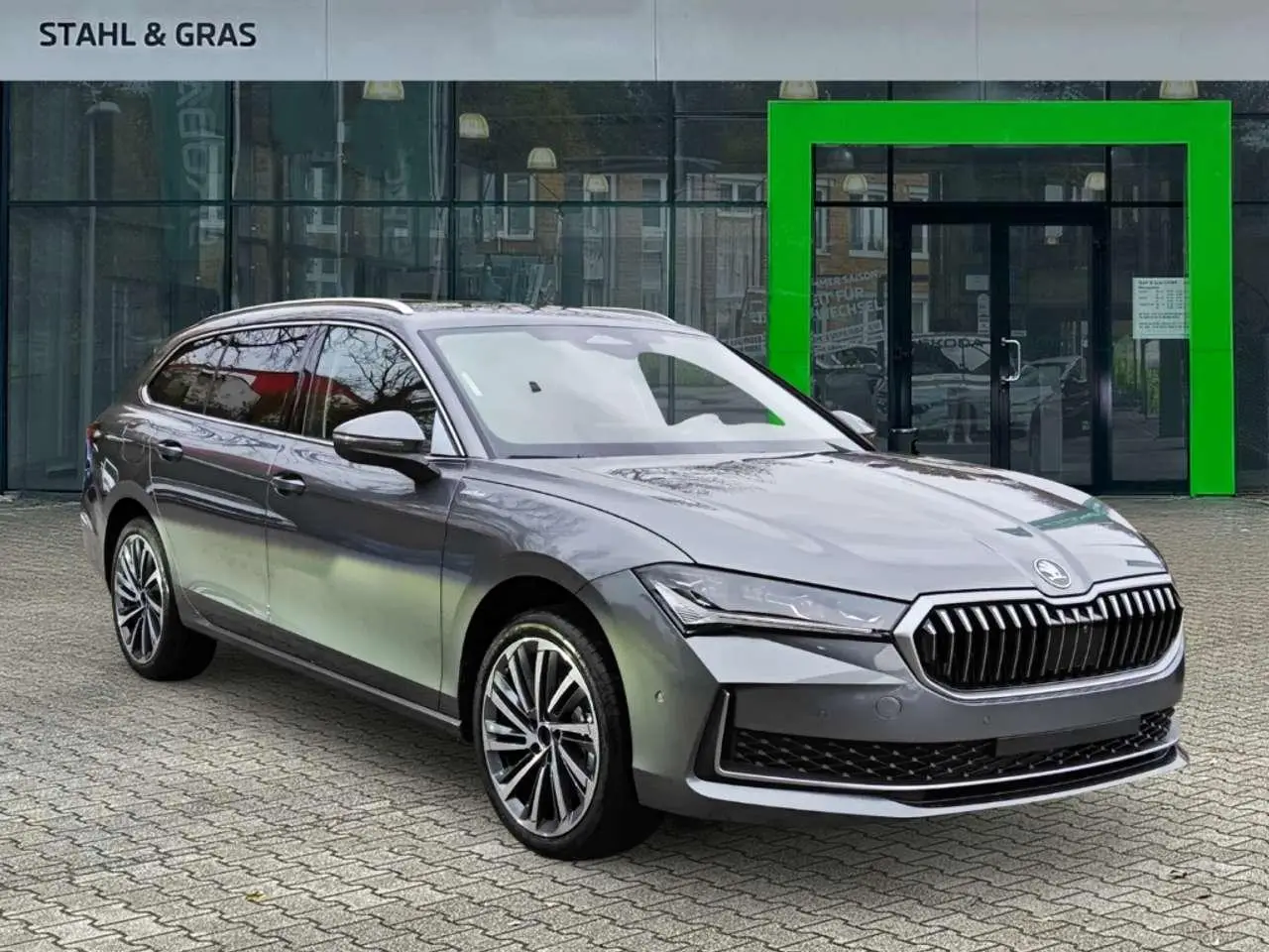 Photo 1 : Skoda Superb 2024 Hybrid