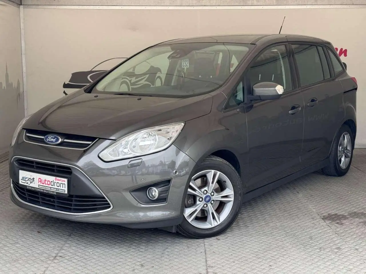 Photo 1 : Ford Grand C-max 2015 Petrol