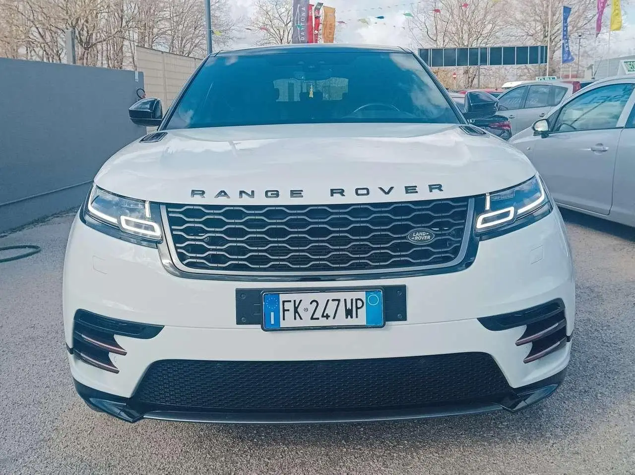 Photo 1 : Land Rover Range Rover Velar 2017 Diesel