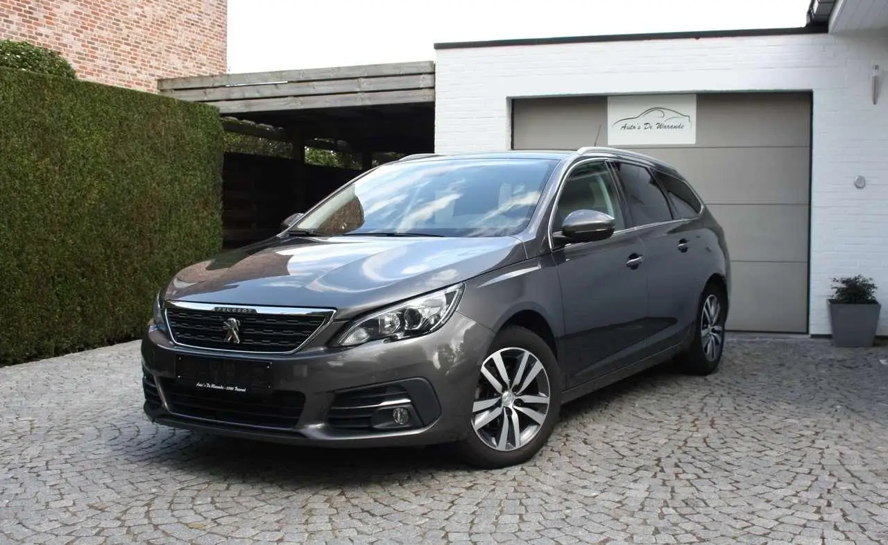 Photo 1 : Peugeot 308 2019 Petrol