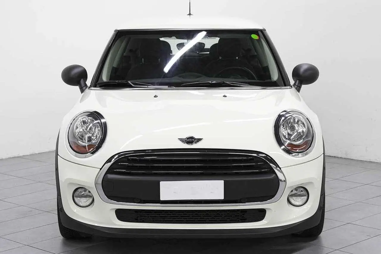 Photo 1 : Mini One 2016 Petrol