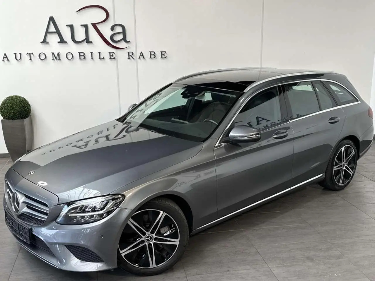 Photo 1 : Mercedes-benz Classe C 2019 Essence