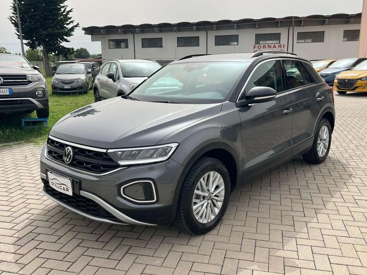 Photo 1 : Volkswagen T-roc 2022 Petrol