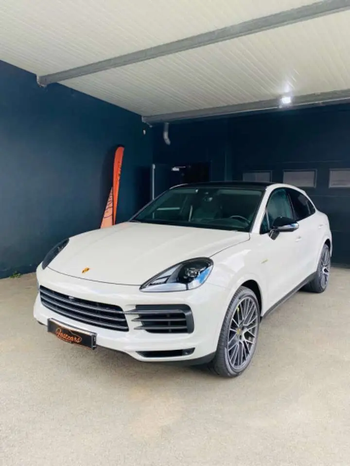 Photo 1 : Porsche Cayenne 2022 Hybride