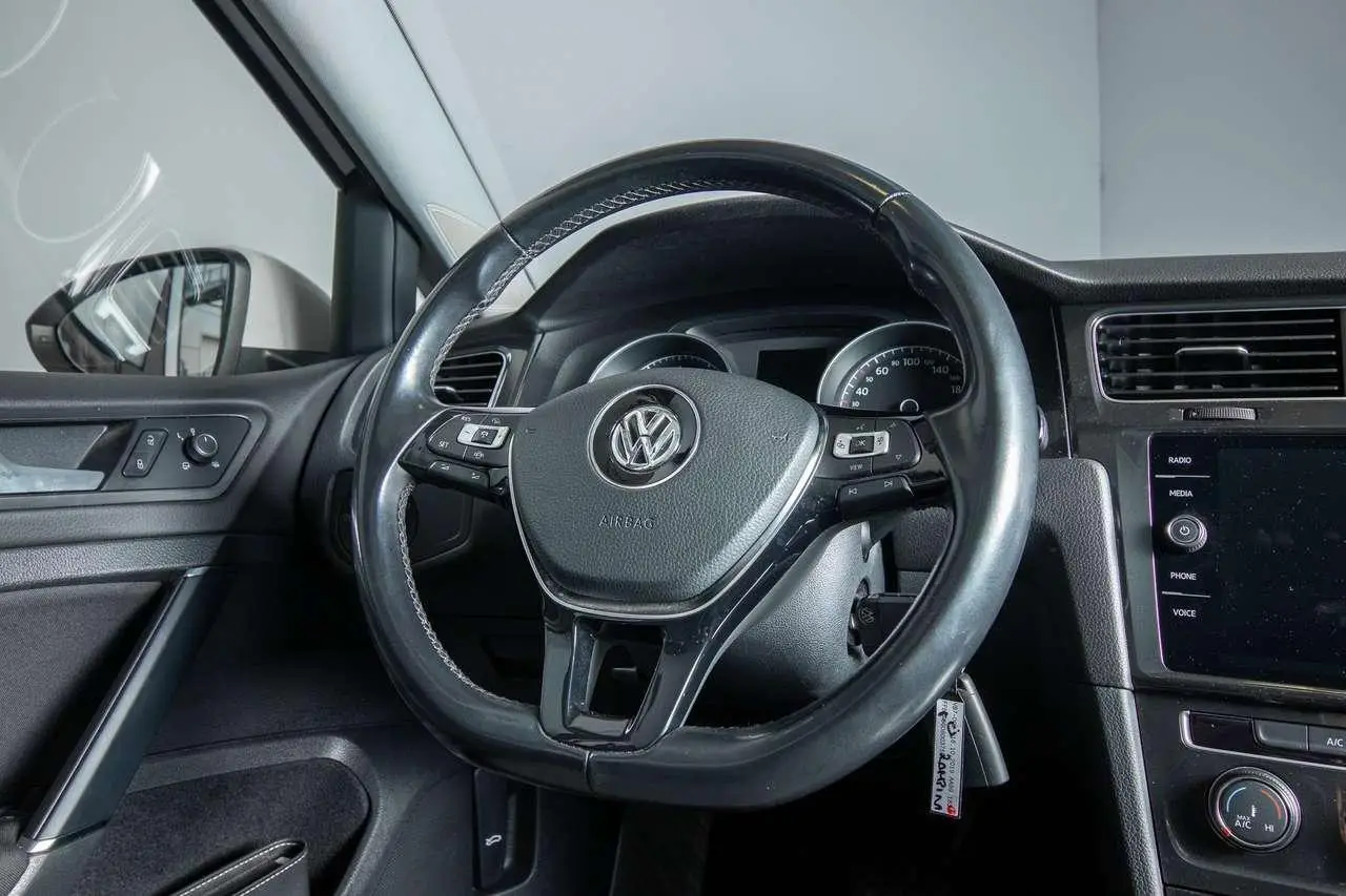 Photo 1 : Volkswagen Golf 2020 Autres