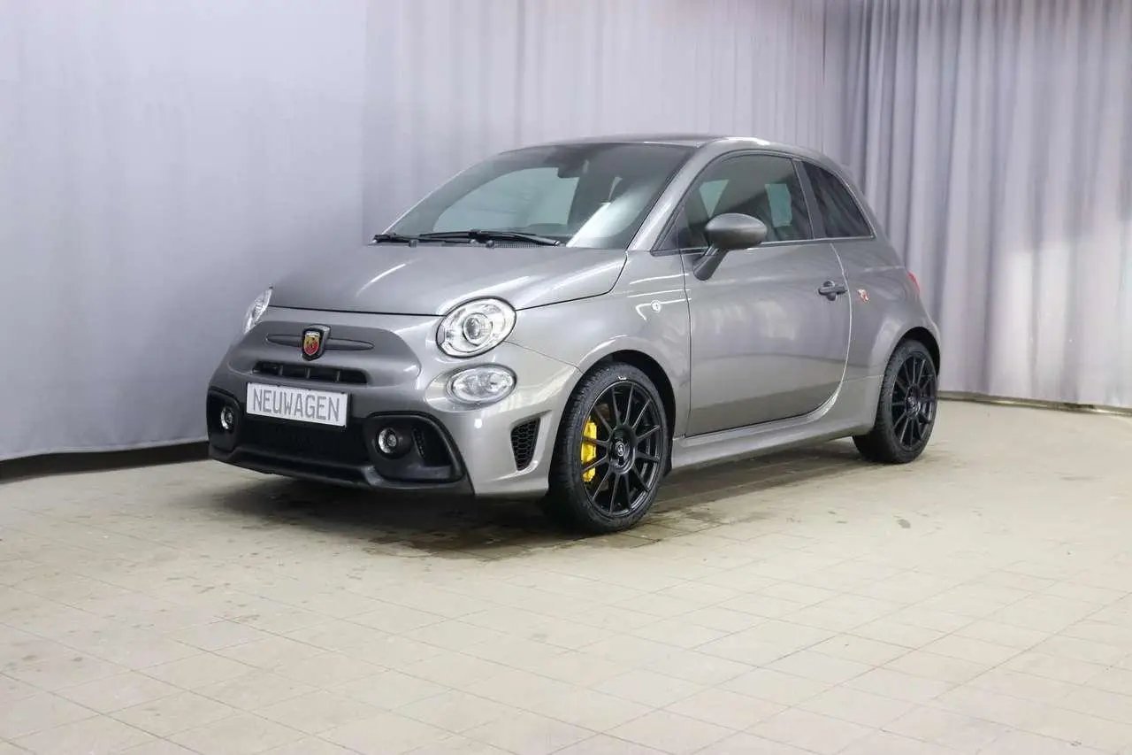 Photo 1 : Abarth 695 2024 Petrol