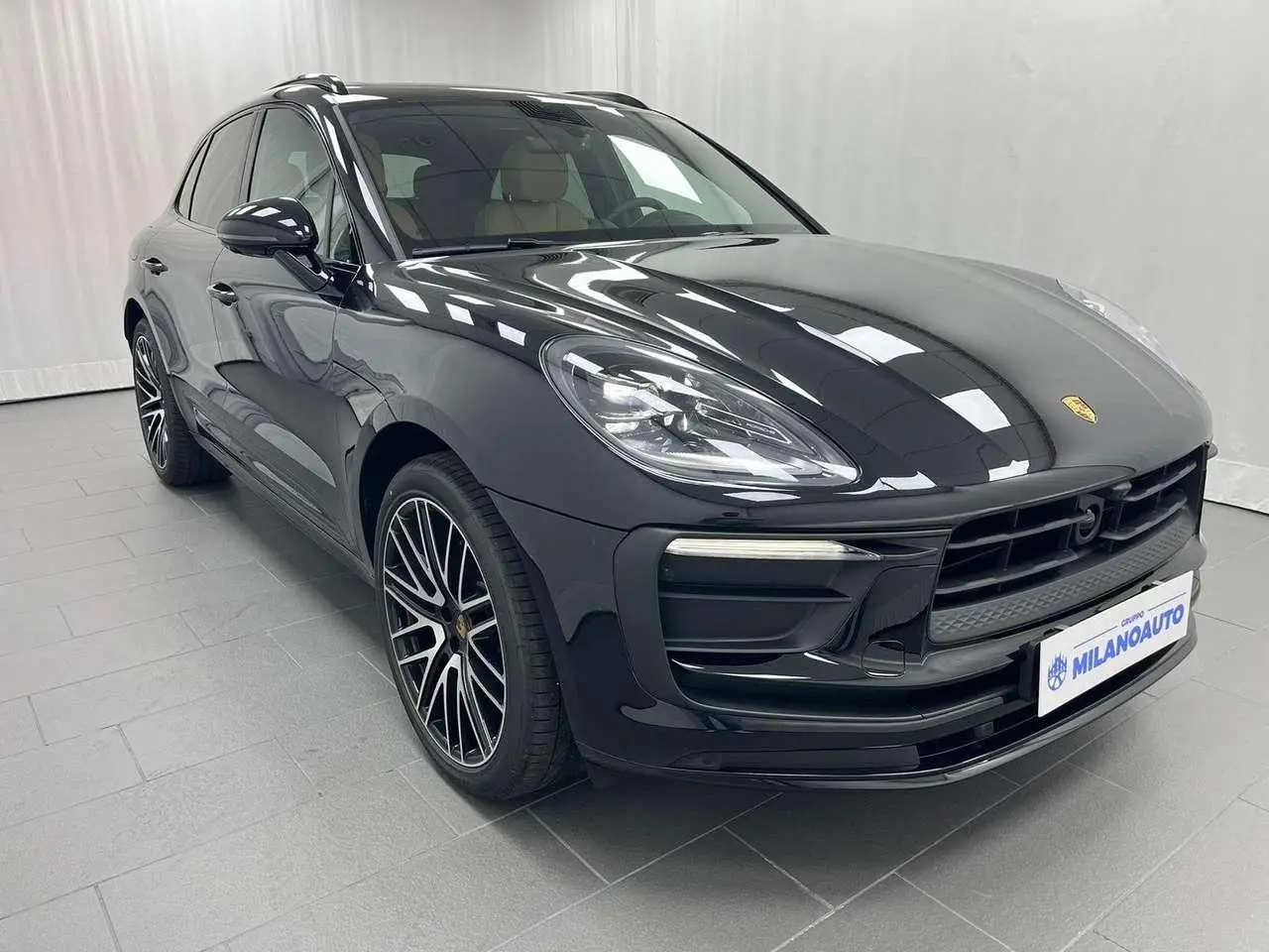 Photo 1 : Porsche Macan 2024 Essence