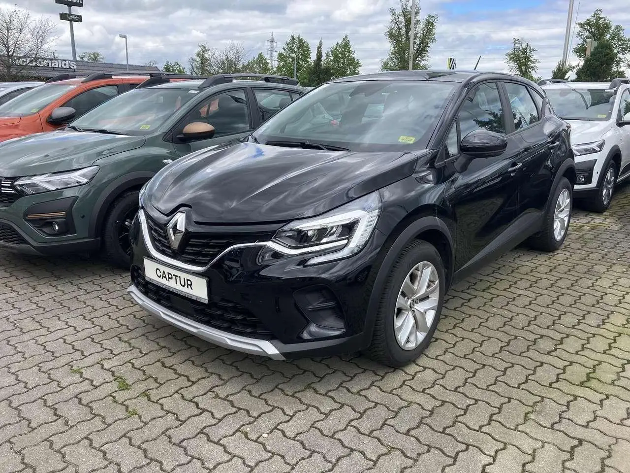 Photo 1 : Renault Captur 2023 Petrol