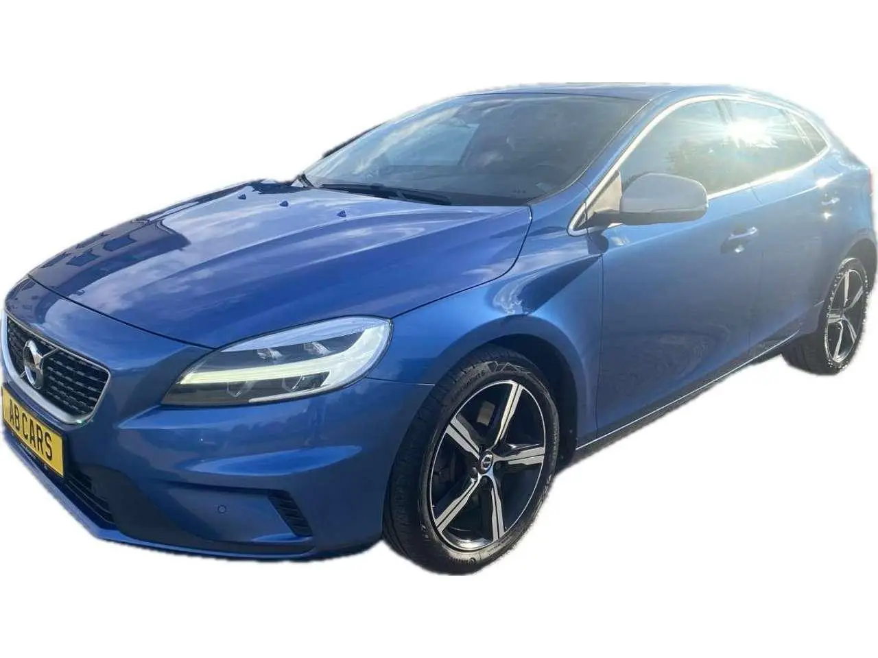 Photo 1 : Volvo V40 2018 Diesel