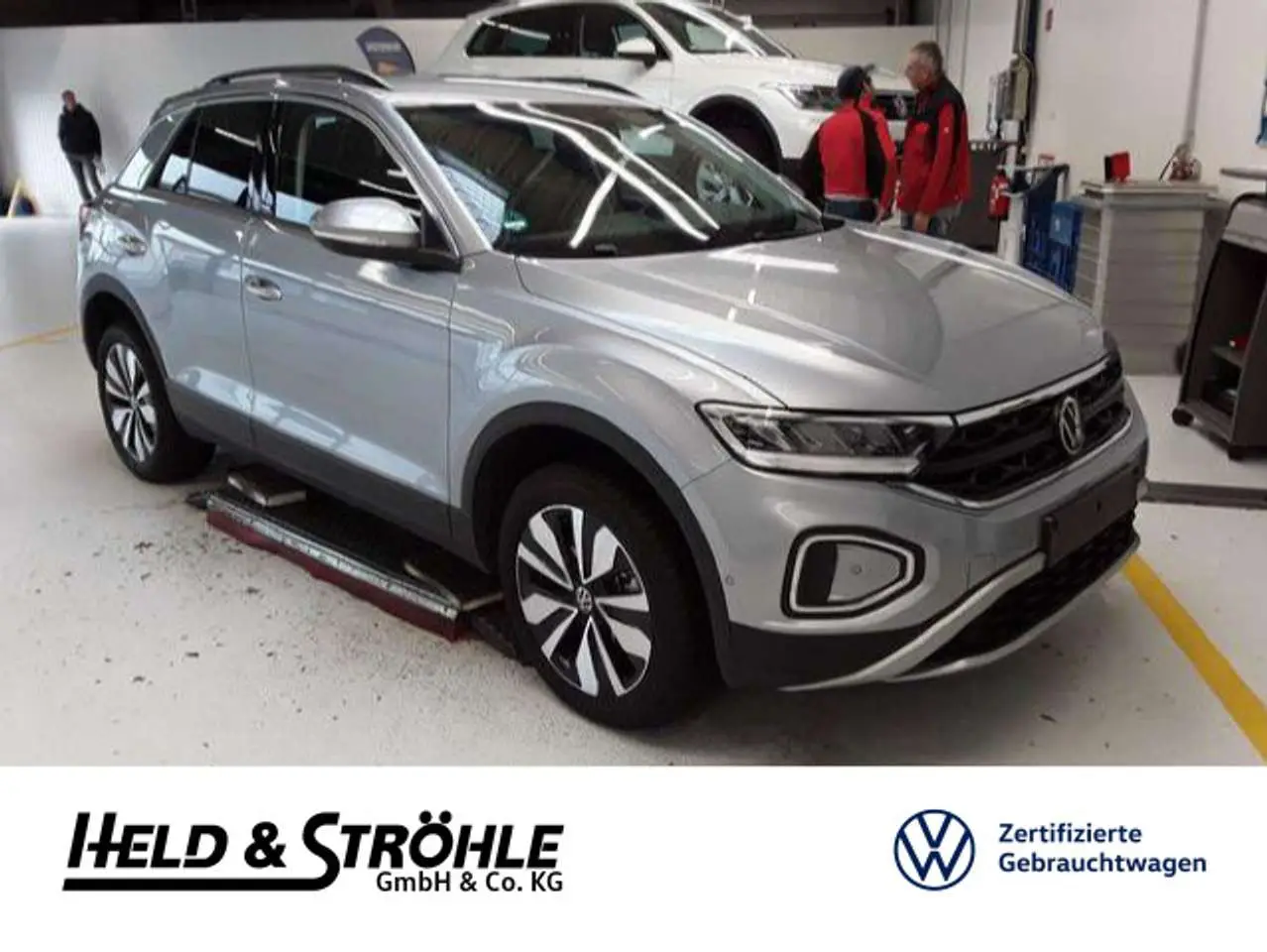 Photo 1 : Volkswagen T-roc 2023 Petrol