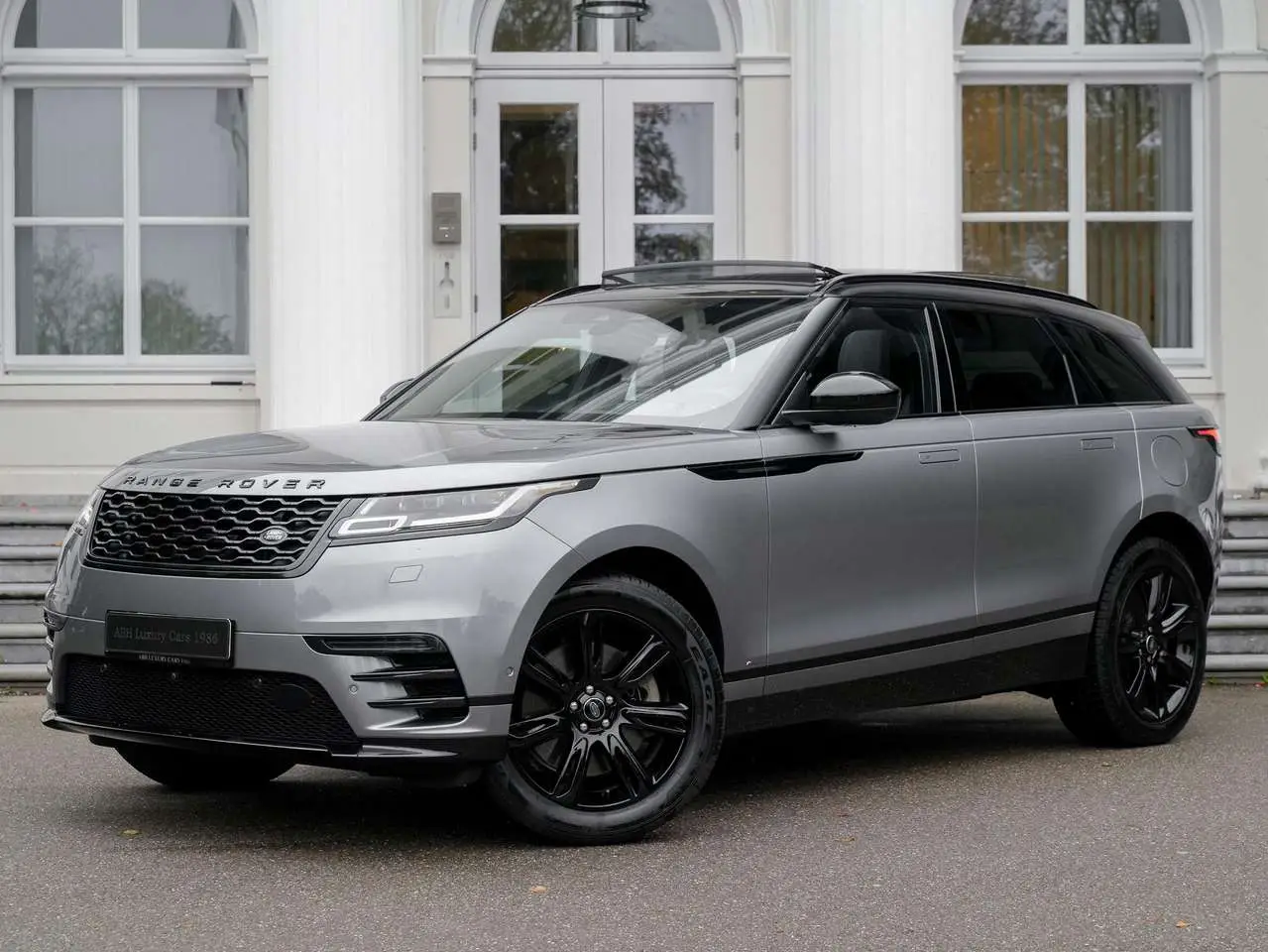 Photo 1 : Land Rover Range Rover Velar 2021 Hybride