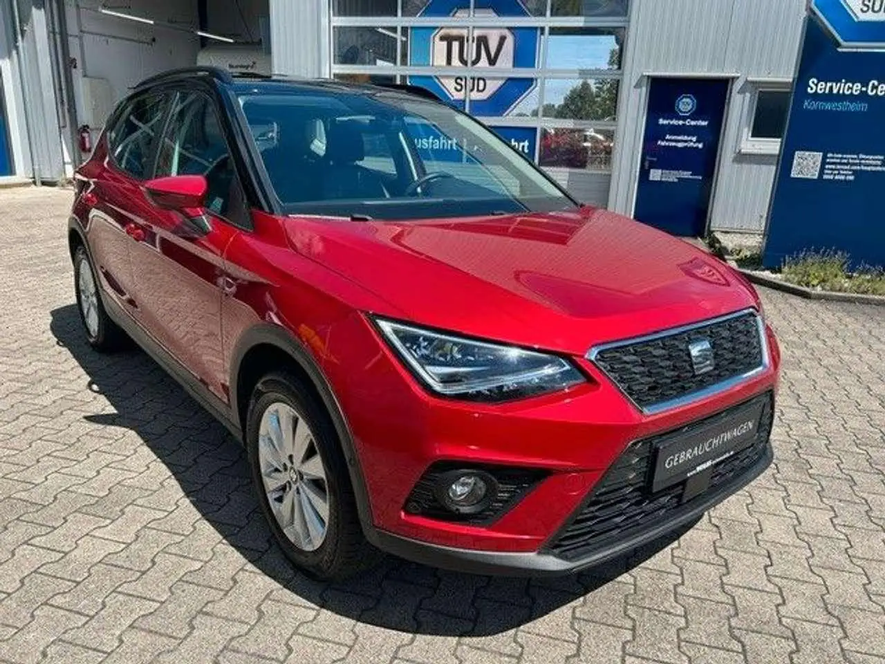 Photo 1 : Seat Arona 2021 Essence