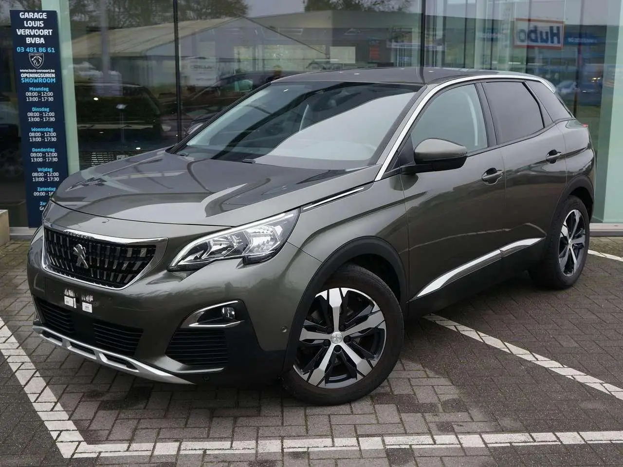 Photo 1 : Peugeot 3008 2018 Essence