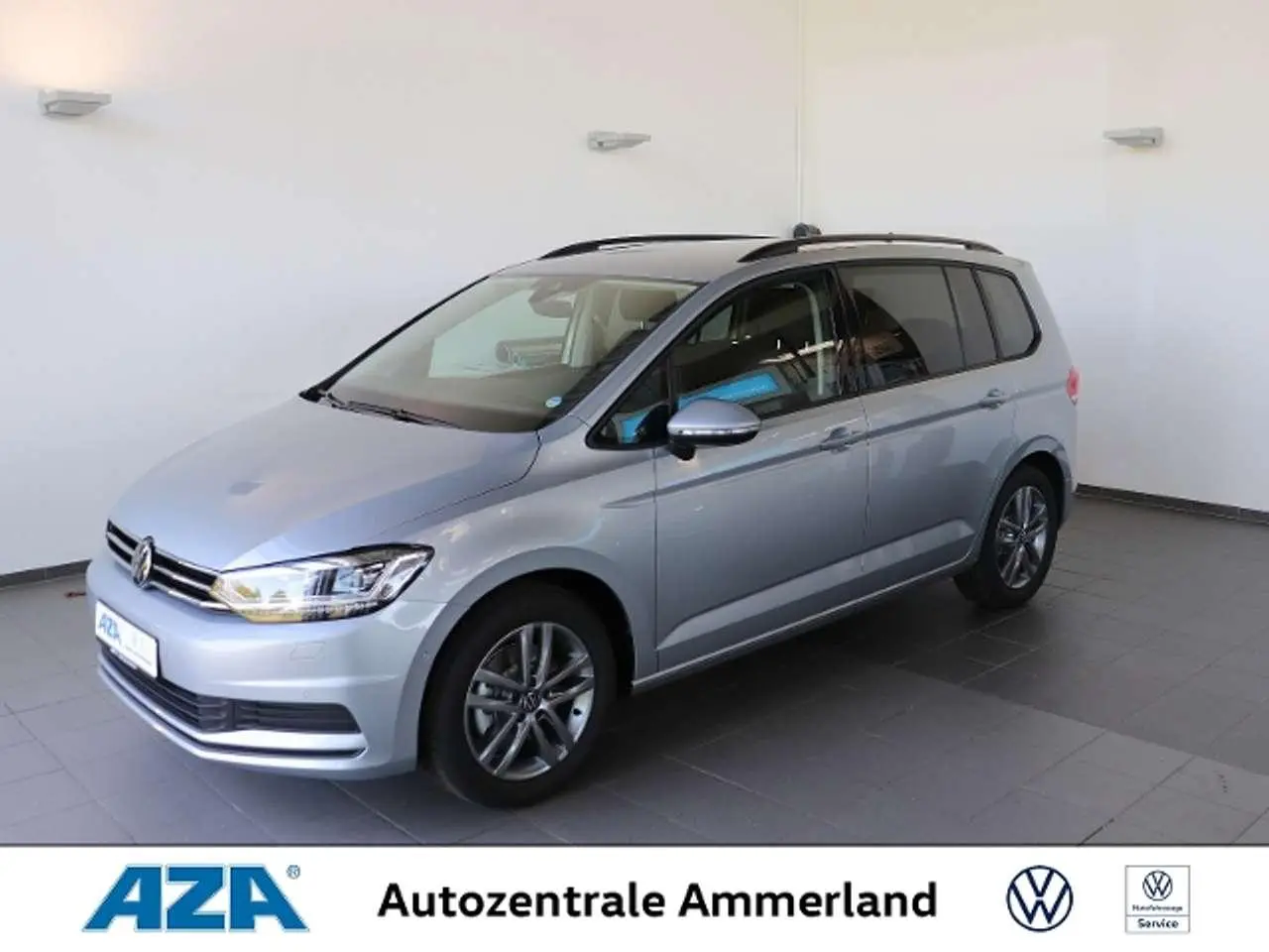 Photo 1 : Volkswagen Touran 2024 Petrol