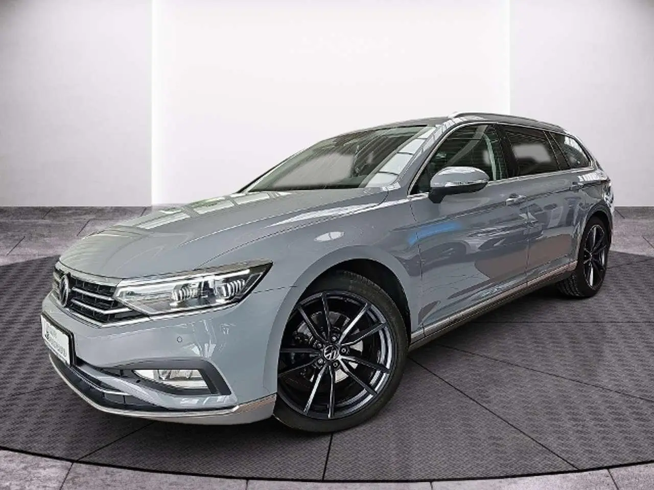 Photo 1 : Volkswagen Passat 2023 Essence