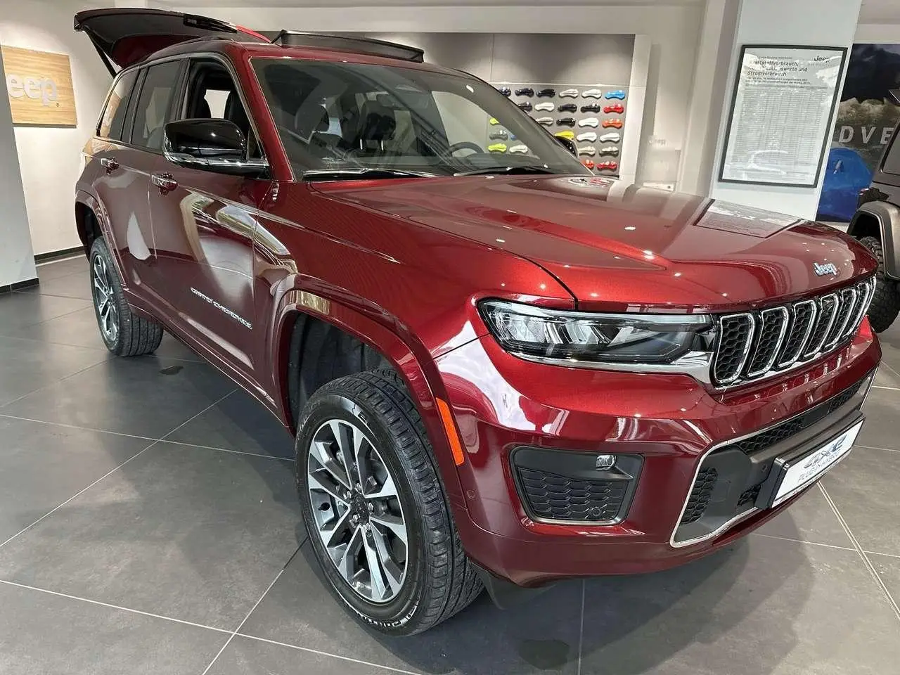 Photo 1 : Jeep Grand Cherokee 2023 Hybrid