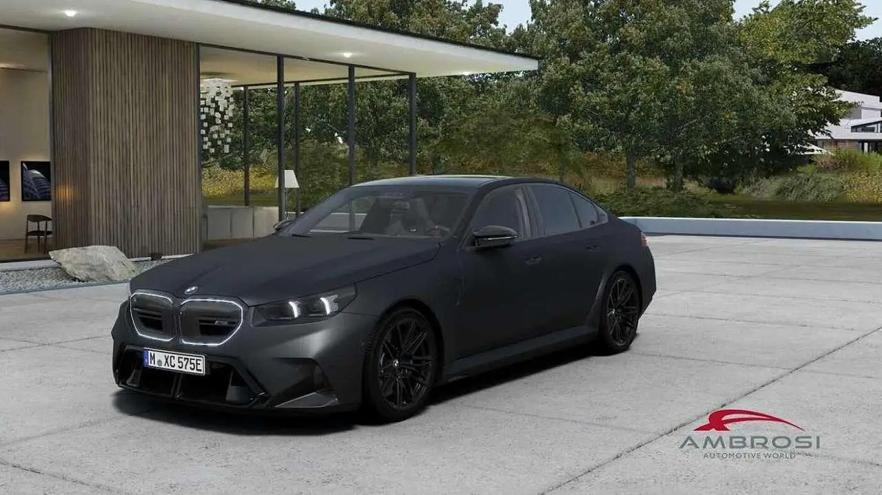 Photo 1 : Bmw M5 2024 Essence